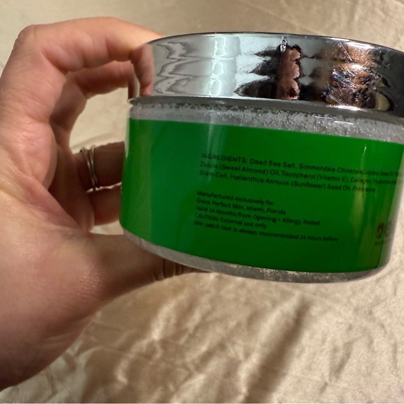 Grace Collagen Complex Salt Scrub and Body Butter - Picture 3 of 7